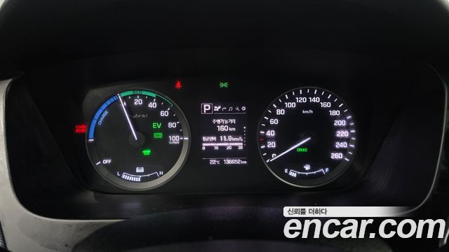 Hyundai Sonata 2016 — photo 11