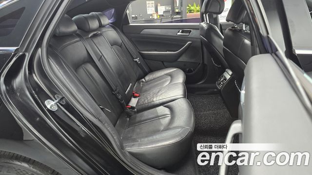Hyundai Sonata 2016 — photo 18