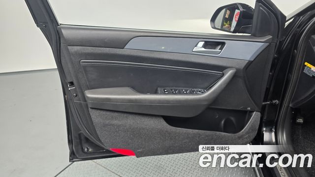 Hyundai Sonata 2016 — photo 14