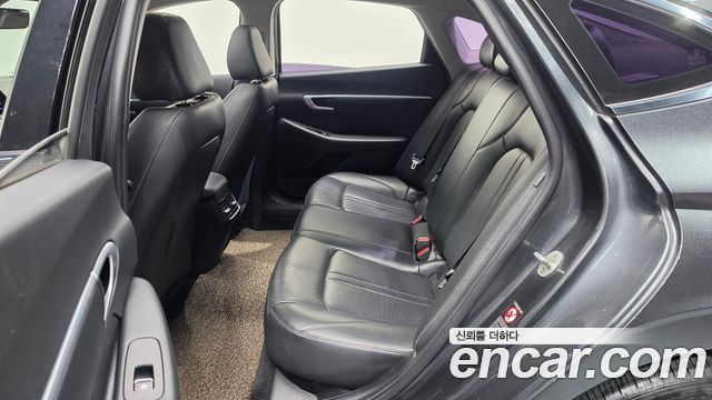 Hyundai Sonata 2020 — photo 17