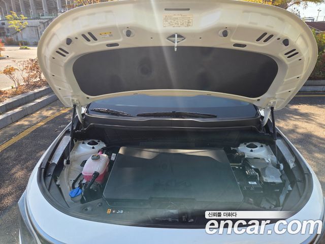 Kia Niro 2023 — photo 9