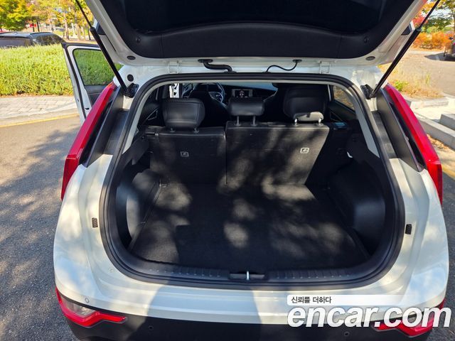 Kia Niro 2023 — photo 11