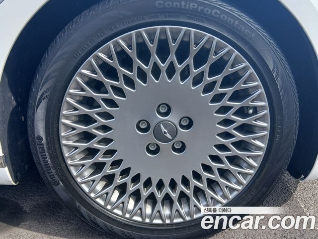 Genesis G80 2022 — photo 13