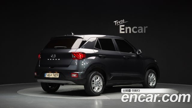 Hyundai Venue 2021 — photo 2