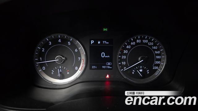 Hyundai Venue 2021 — photo 11