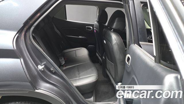 Hyundai Venue 2021 — photo 18