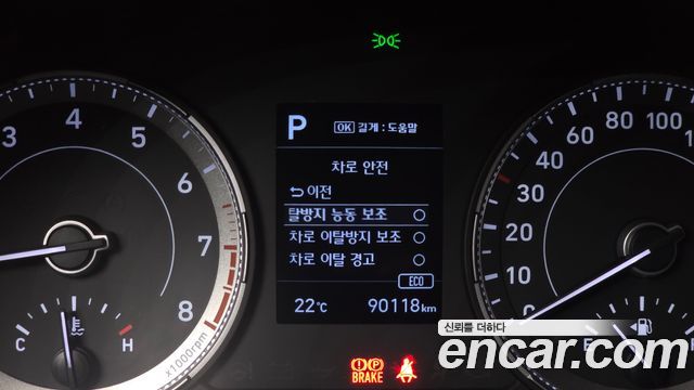 Hyundai Venue 2021 — photo 23