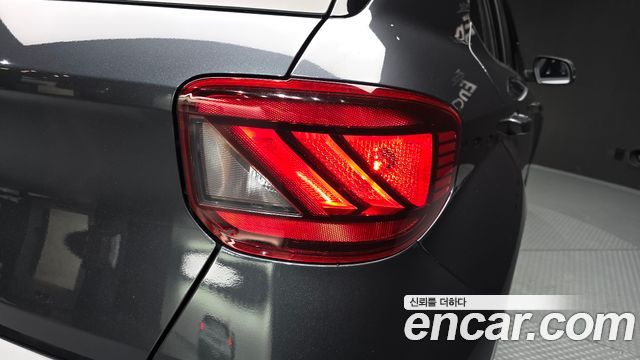 Hyundai Venue 2021 — photo 9