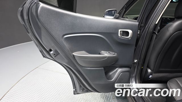 Hyundai Venue 2021 — photo 15