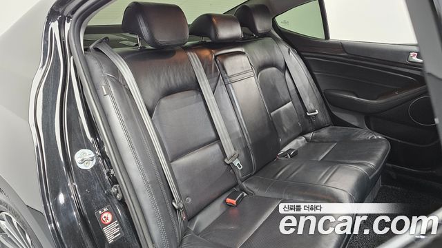 Kia K7 2015 — photo 17