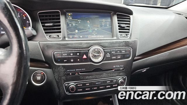 Kia K7 2015 — photo 23