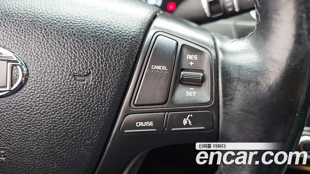 Kia K7 2015 — photo 25