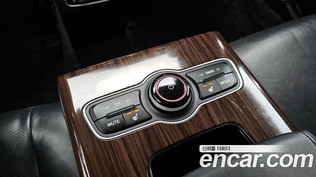 Kia K7 2015 — photo 30