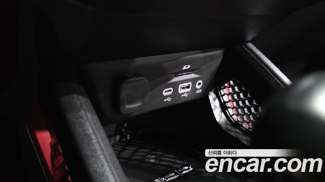 Chevrolet Korea Trailblazer 2021 — photo 32