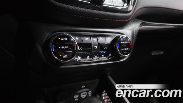 Chevrolet Korea Trailblazer 2021 — photo 34