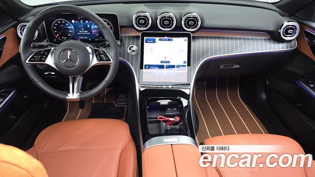 Mercedes-Benz C-Class 2025 — photo 10