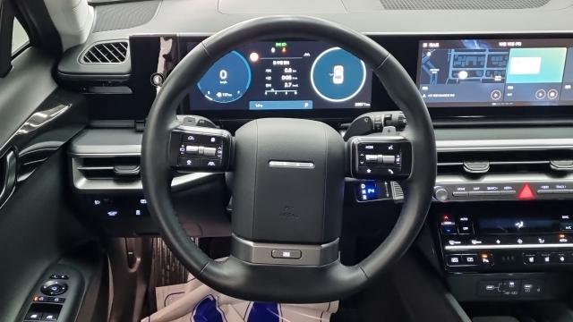 Hyundai Grandeur 2023 — photo 12