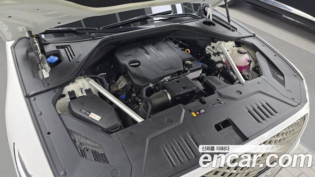Genesis GV70 2023 — photo 6