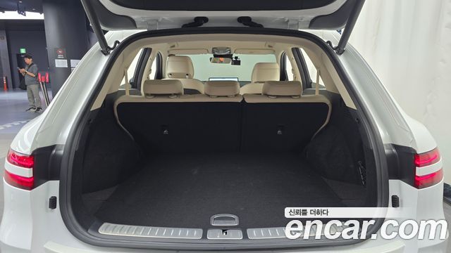 Genesis GV70 2023 — photo 23