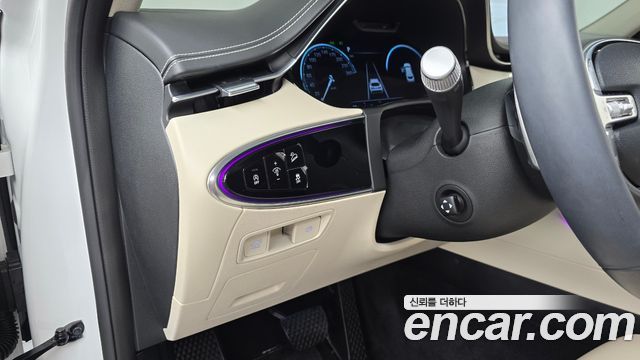 Genesis GV70 2023 — photo 26