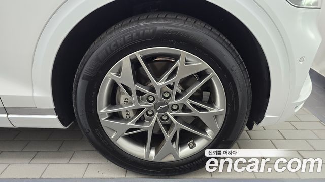 Genesis GV70 2023 — photo 7