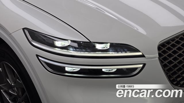 Genesis GV70 2023 — photo 8