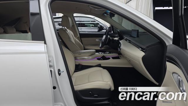 Genesis GV70 2023 — photo 16