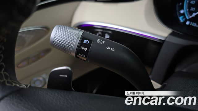 Genesis GV70 2023 — photo 29