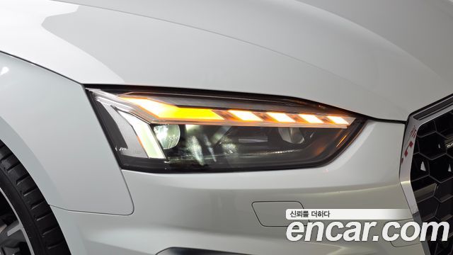 Audi A5 2022 — photo 8