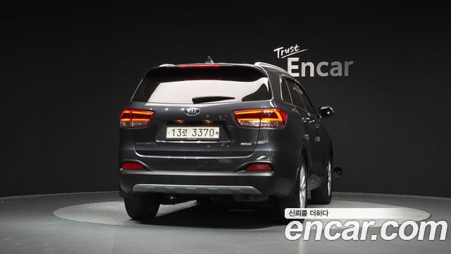 Kia Sorento 2017 — photo 4