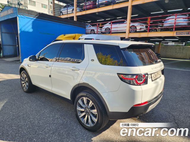 Land Rover Discovery Sport 2018 — photo 4