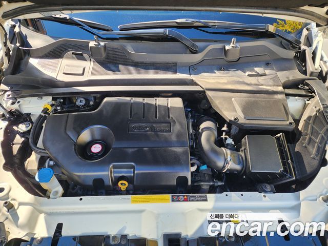 Land Rover Discovery Sport 2018 — photo 19