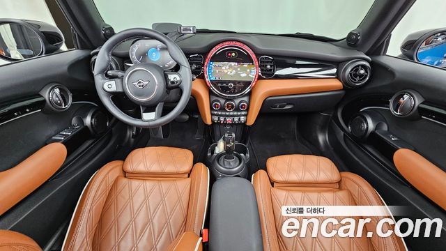 Mini Cooper Convertible 2024 — photo 7
