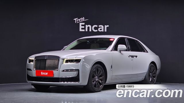 Rolls-Royce Ghost 2021 — photo 1