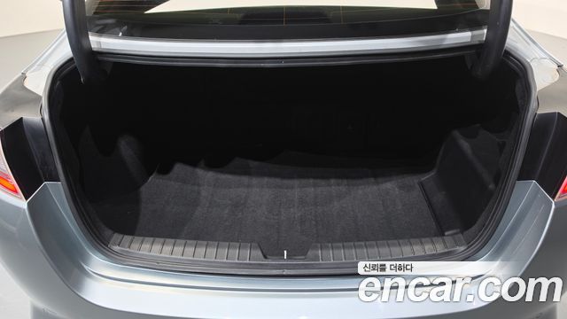 Kia K5 2015 — photo 26