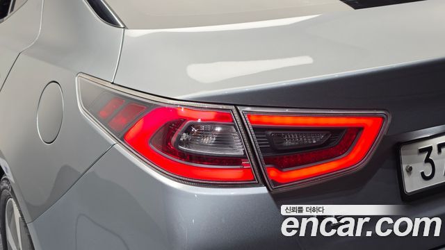 Kia K5 2015 — photo 9