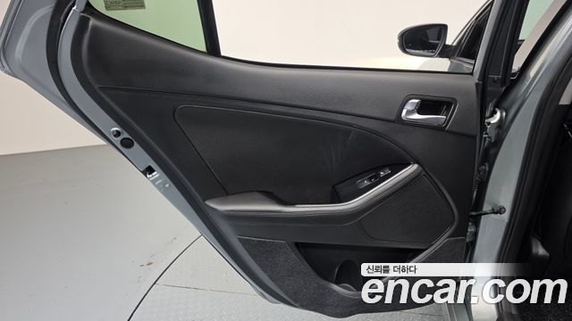 Kia K5 2015 — photo 15