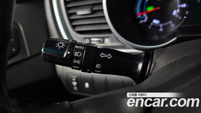 Kia K5 2015 — photo 35