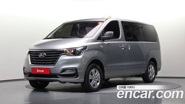 Hyundai Starex 2018 — photo 1
