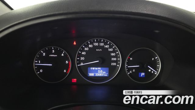 Hyundai Starex 2018 — photo 8