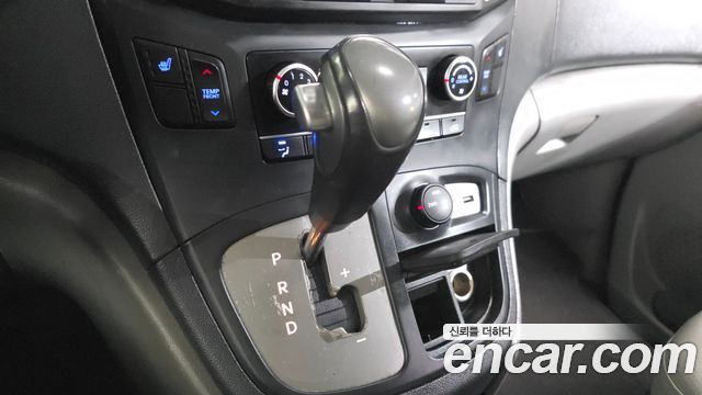 Hyundai Starex 2018 — photo 9