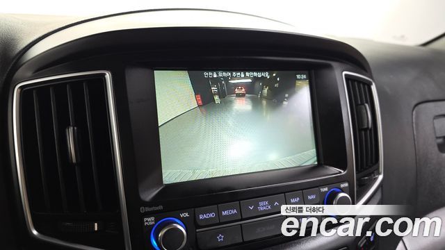 Hyundai Starex 2018 — photo 15