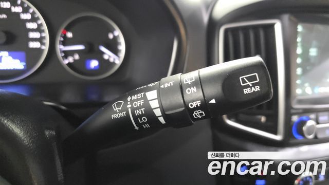 Hyundai Starex 2018 — photo 19