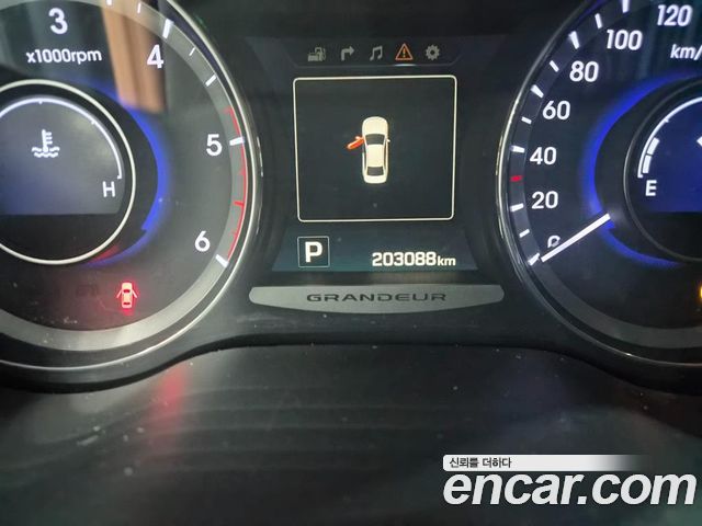 Hyundai Grandeur 2016 — photo 8