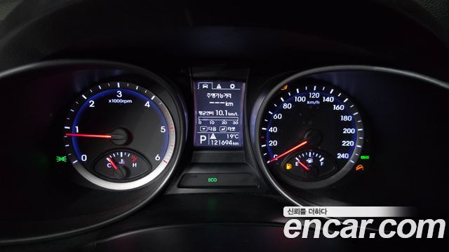 Hyundai Santafe 2014 — photo 11