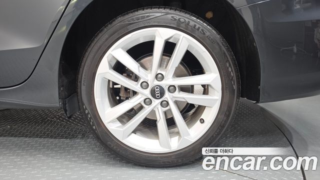 Audi A3 2023 — photo 7