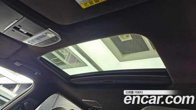 Genesis G90 2019 — photo 18