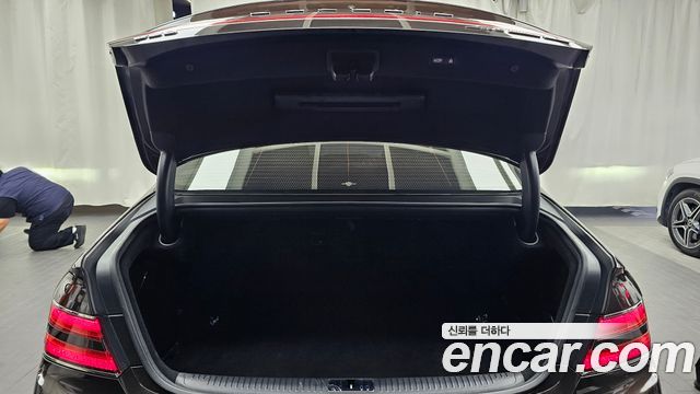 Genesis G90 2019 — photo 20