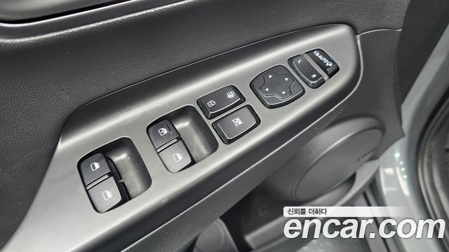 Hyundai Kona 2019 — photo 28
