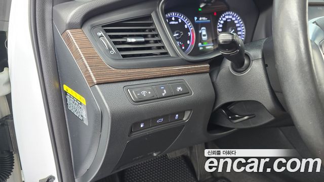Hyundai Sonata 2018 — photo 16